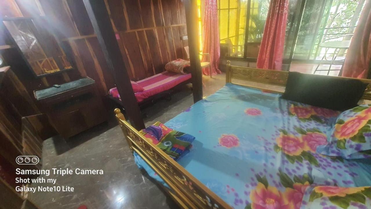 Amruta Homestays Chikhaldara エクステリア 写真